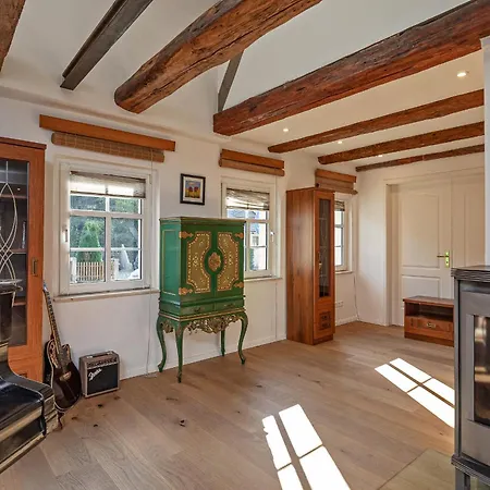 Luxurioese Sandstein - 320 Qm - 7 Raeume * ドレスデン