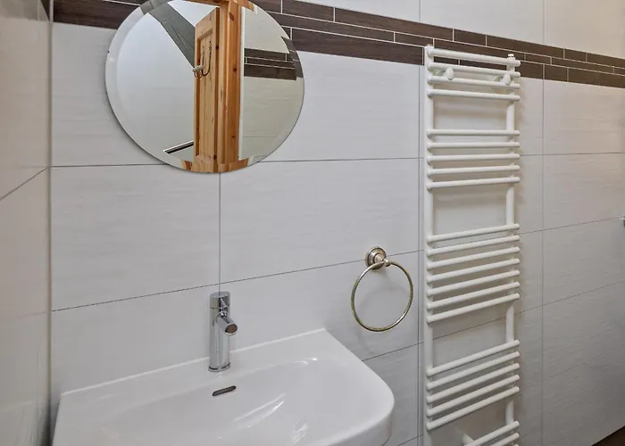 Luxuriöse Sandstein - 320 Qm - 7 Räume Villa *