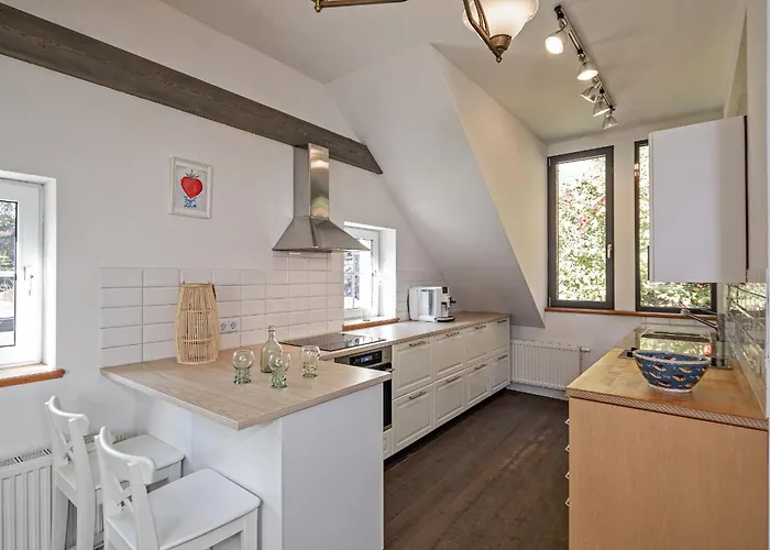 Luxurioese Sandstein - 320 Qm - 7 Raeume