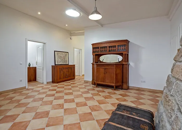 Luxurioese Sandstein - 320 Qm - 7 Raeume * 드레스덴